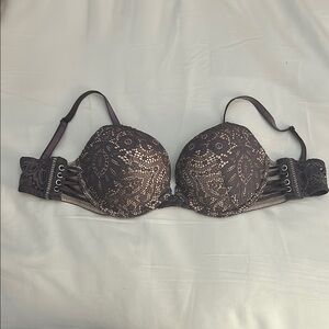Elegant Lace Underwire Bra - Gray